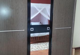 Penthouse Suites Serviced Apartments has Balcony rooms