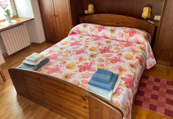 Casa Deni has Balcony rooms