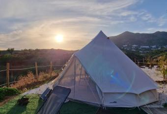 Glamping Finca el Olivo has Balcony rooms