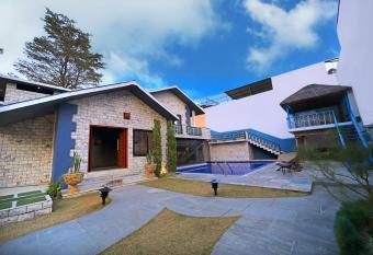 Welcome to your private villa in Jim Corbett Ayu Villa has rooms with a private hot tub