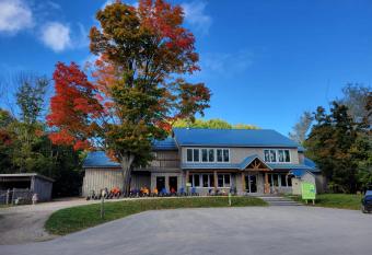 Tobermory Village Cabins allows 18 year olds to book a room
