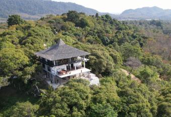 Phayam Escape has Balcony rooms