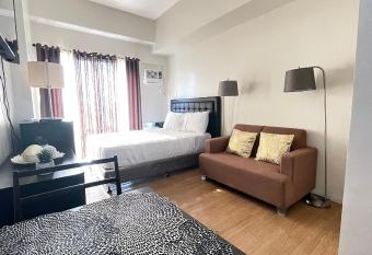 Cozy Studio Staycation At Affordable Rates At The Loop Tower has Balcony rooms