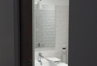 Best Tilleuls allows 18 year olds to book a room