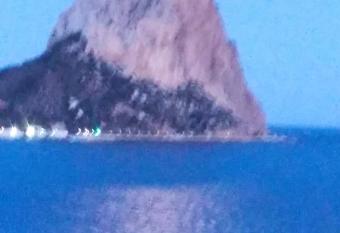 Sobre el mar allows 18 year olds to book a room