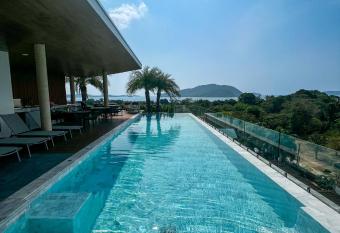 Elite Atoll Condotel has Balcony rooms