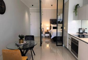 Executive Suite at Ellipse Waterfall Midrand allows 18 year olds to book a room