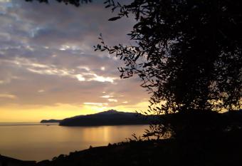 La casa dei nonni allows 18 year olds to book a room