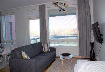 MM City Apartment Ratina Close to Arena - free parking has Balcony rooms