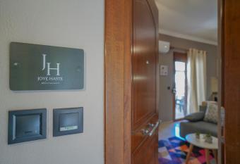 Joye Haste allows 18 year olds to book a room