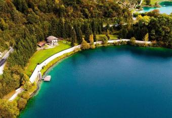 Exclusive Villa Ledro has Balcony rooms