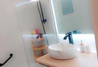 Appartement logement entiers has Balcony rooms