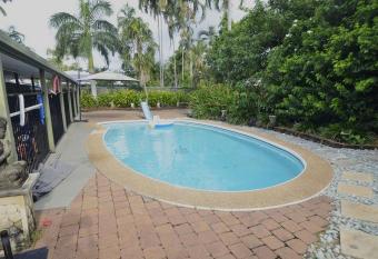 Anula allows 18 year olds to book a room