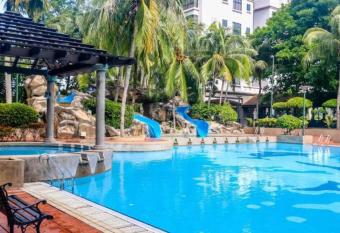 2Bedrooms Condo, Melaka City Centre 5min to Jonker has rooms with a private hot tub