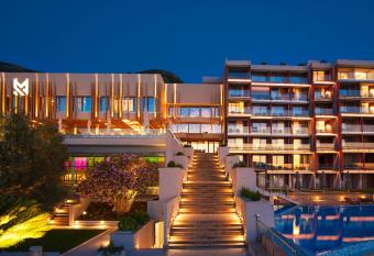 Maestral Resort & Casino has Balcony rooms