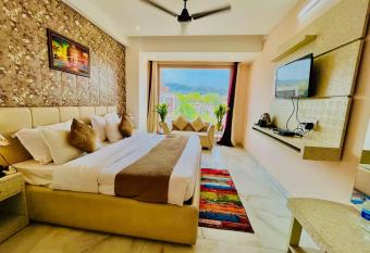 The Tirath INN - A Pure Veg Luxury Hotel has Balcony rooms