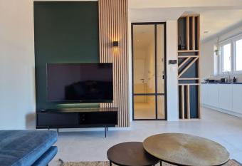 Phoenix has Balcony rooms