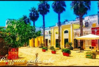 La Piazzetta has Balcony rooms