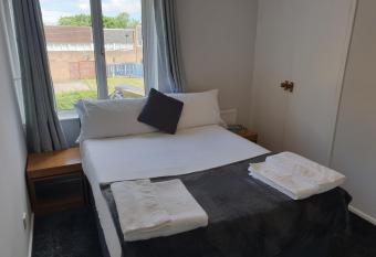 Washington s Diamond 3 Bedroom House Sleeps 6Guest has Balcony rooms