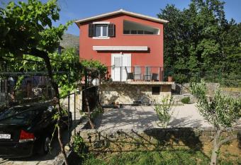 Villa Lidija has Balcony rooms