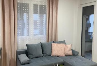 Happy house has Balcony rooms