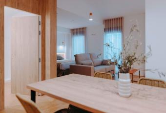 Apartamentos Santa Isabel allows 18 year olds to book a room