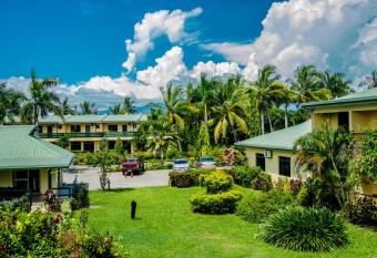 Grand West Villas has Balcony rooms