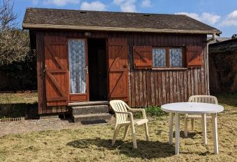 Au petit chalet d Illiers Combray allows 18 year olds to book a room