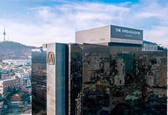 The Ambassador Seoul - A Pullman Hotel allows 18 year olds to book a room