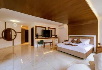 Hotel TcheTche has Smoking/Balcony rooms