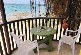 Espelho do mar has Balcony rooms