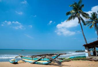 Aloe Vera Villa has Smoking/Balcony rooms