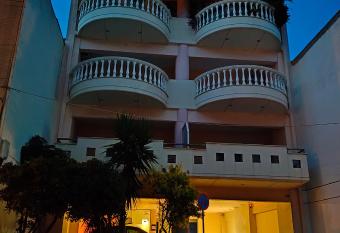 Amazing apartment III allows 18 year olds to book a room