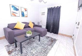 1 bed 1 bath with kitchen and living room allows 18 year olds to book a room