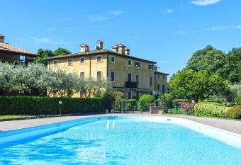 Casa Matilde - Residence C   Vecchia has Balcony rooms