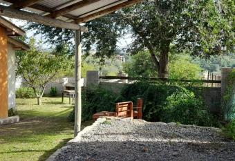 Casa HG 2-Caba  a sencilla y c  moda en las Sierras allows 18 year olds to book a room