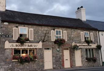 Bounty Bar allows 18 year olds to book a room