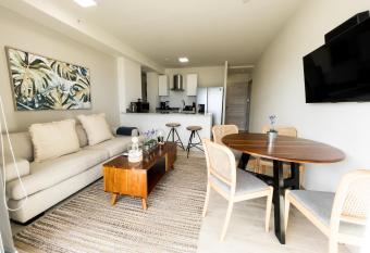 Cozy 2 Bdrm Apt Ocean View has Smoking/Balcony rooms