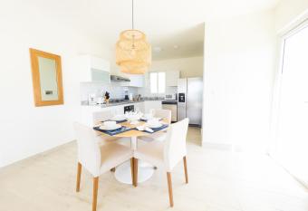 Warm cozy apt at Playa Caracol has Balcony rooms