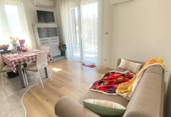 Il Giardino dei Ciliegi has Balcony rooms