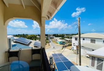 J&J Apartment - Balcony View has Balcony rooms