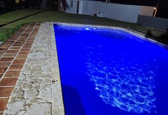 Hacienda Tranquilidad has rooms with a private hot tub