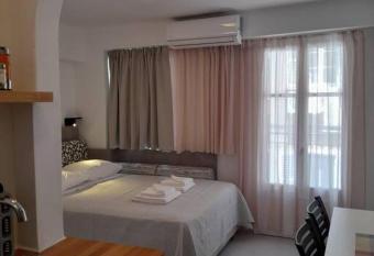 CorfuCenterStudios2 allows 18 year olds to book a room