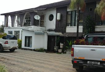 LGL EXECUTE VIP LODGE has Balcony rooms