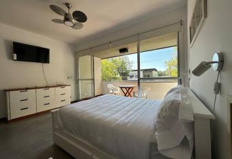 Amplio departamento en Puerto de Olivos - Cochera - Pileta has Balcony rooms