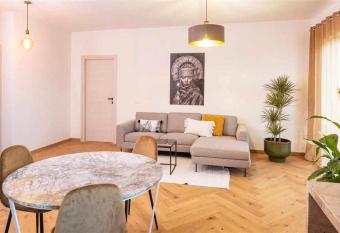 Destiny home 5 bardolino allows 18 year olds to book a room