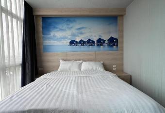 19B the grand sea view jomtien near beach allows 18 year olds to book a room