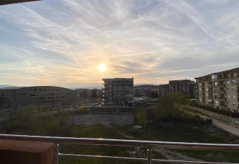 Allure Apartments has rooms with a private hot tub