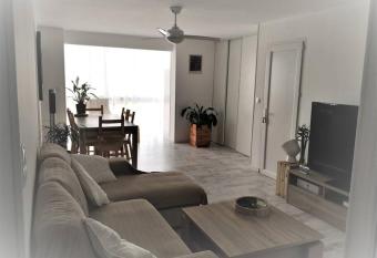 Appartement T3 proche de la mer has Balcony rooms