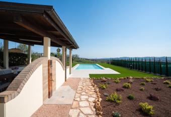 Tenuta dei Franceschi has Balcony rooms